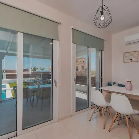 Superb - 2 Bedrooms - Siesta - Great Sea Views - Close To Beach And Amenities أرغاسي