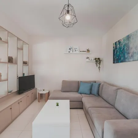 Superb - 2 Bedrooms - Siesta - Great Sea Views - Close To Beach And Amenities Villa *